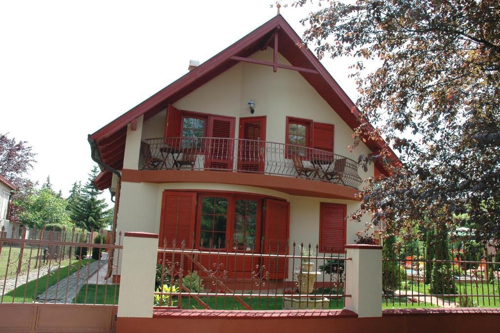 Marina Panzio Hotel Siófok Exterior foto